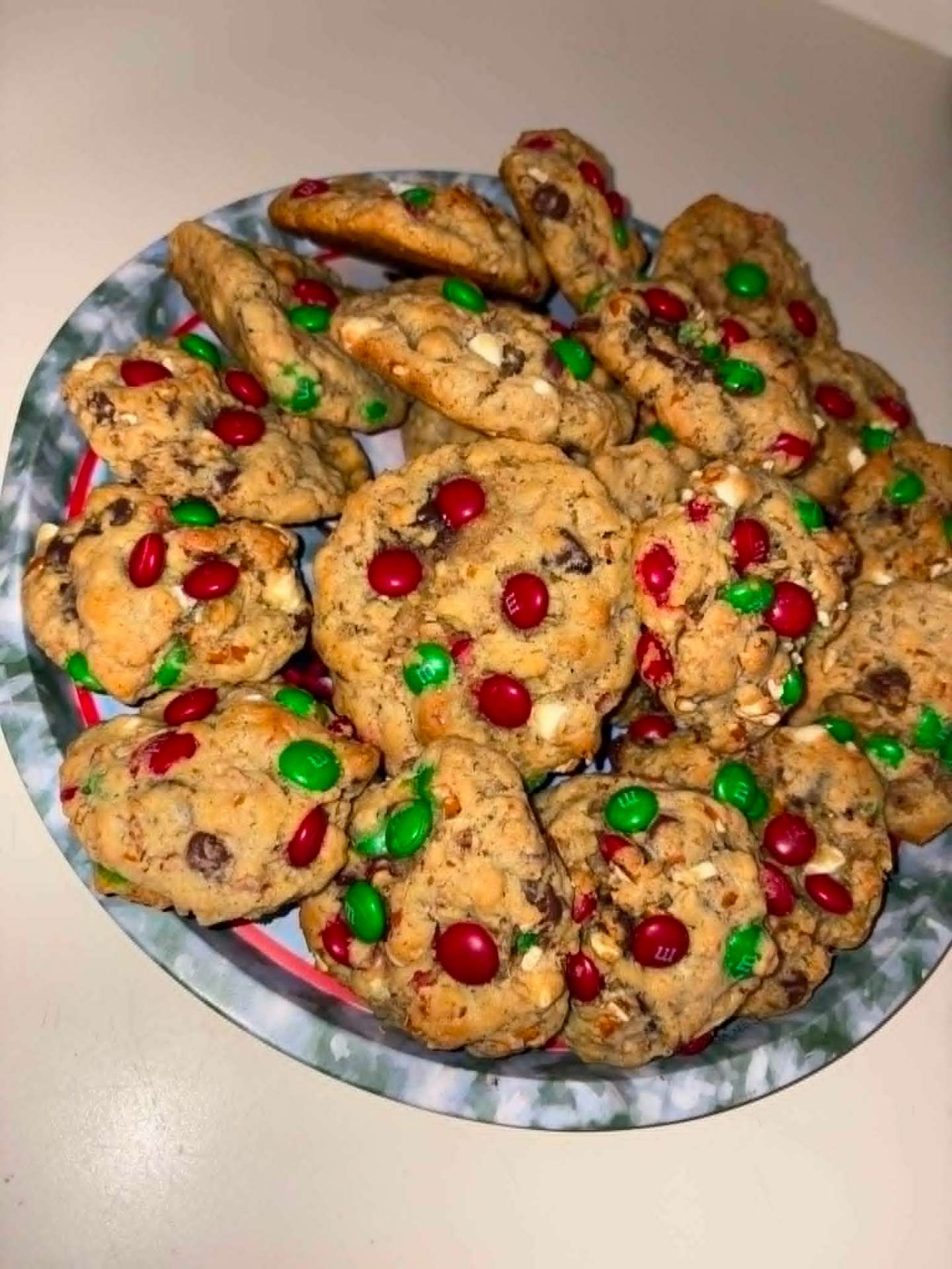 Red and green M&M Christmas cookies