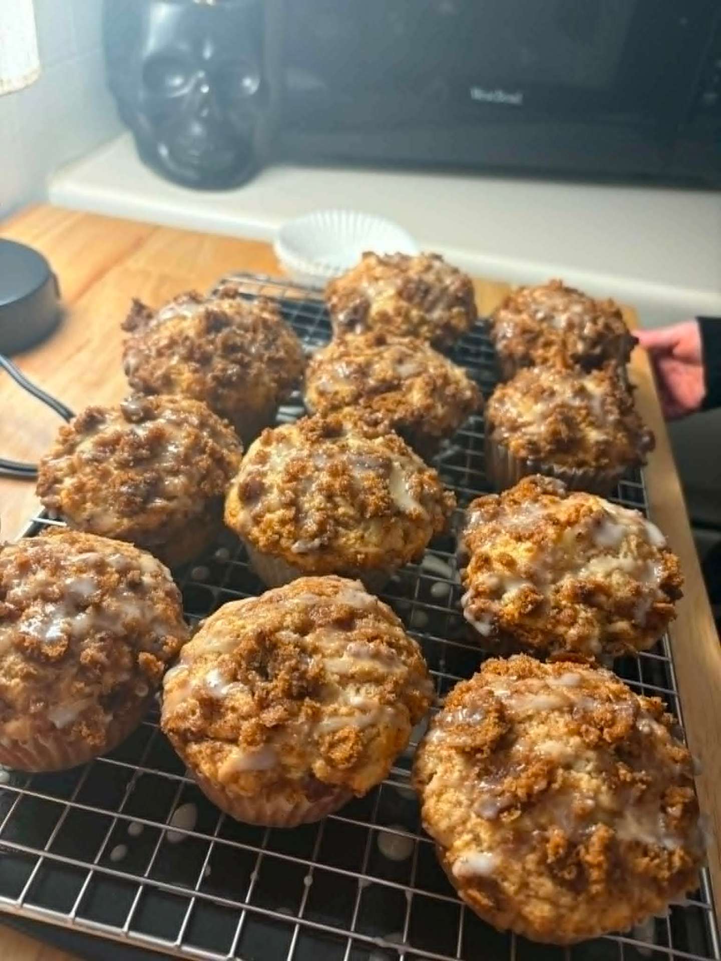 Glazed cinnamon streusel coffee cake muffins